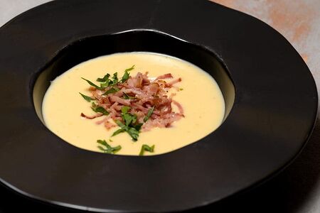 Сырный крем-суп с беконом