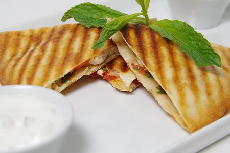 Кесадилья с курицей