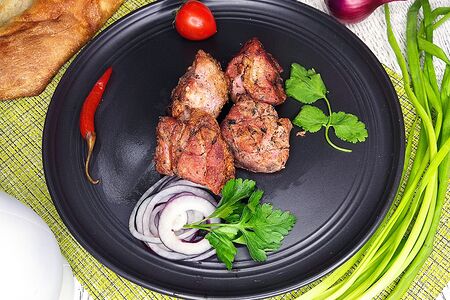 Шашлык из cвинoй шеи на лаваше