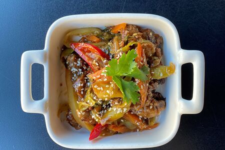 Мясо в томатном соусе