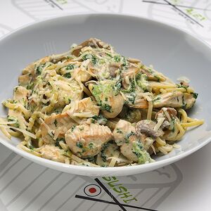 Паста с курицей и грибами