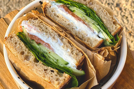 Бутерброд с лососем