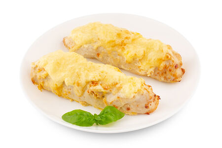 Рулетик из курицы с овощами