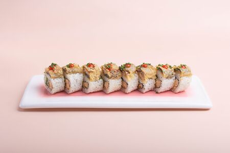 Угорь темпура с китайским майонезом