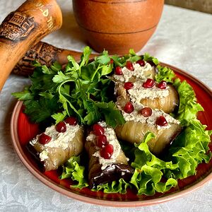 Баклажан с орехом