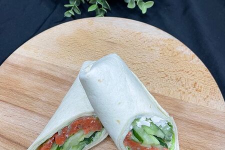 Тортилья-ролл с кетой