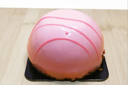 Пирожное Малиновый пломбир