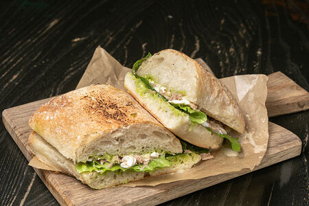 Сэндвич с тунцом