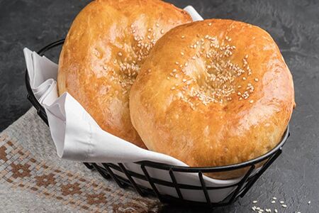 Лепешка с кунжутом