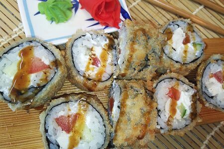 Жареный ролл Чикен темпура