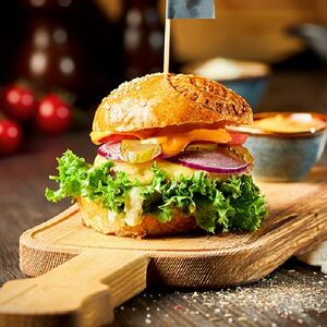 Младший Бро