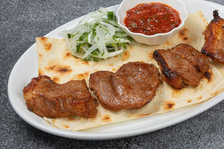 Шашлык из cвинoй шейки