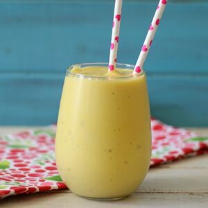 Смузи Банан-Малина-Кокос