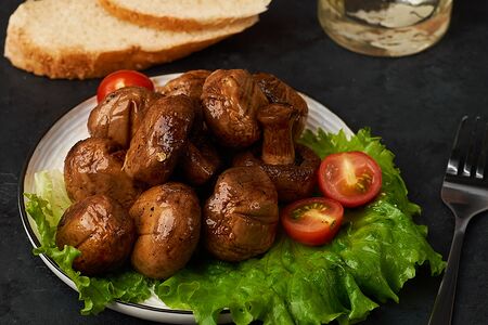 Грибы на углях (шампиньоны)