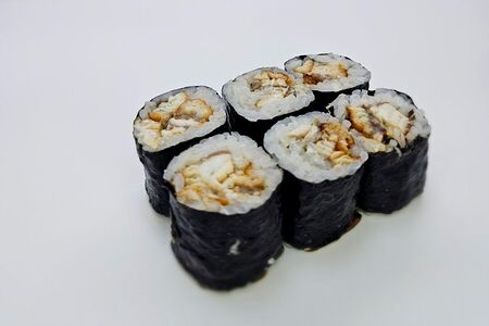 Ролл с угрем