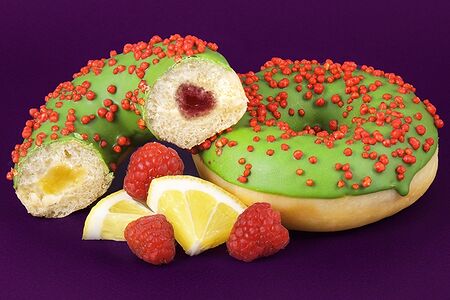 Пончик ЛемонДон с начинкой лимон и малина