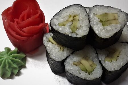 Мини-ролл Авокадо маки