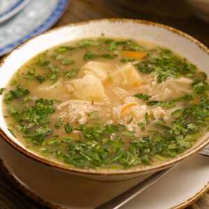 Ապուր տնական հավով