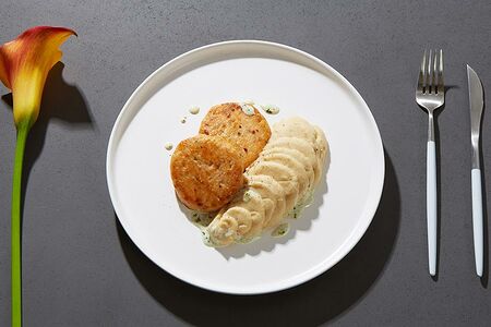 Котлетки из лосося с пюре