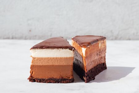 Три шоколада