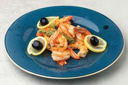 Лангустины на гриле с травами