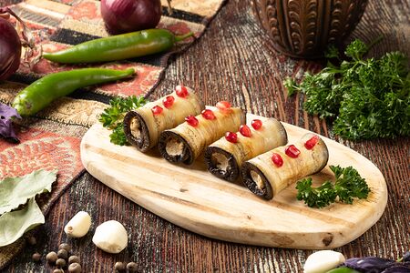 Баклажаны, жаренные с орехами