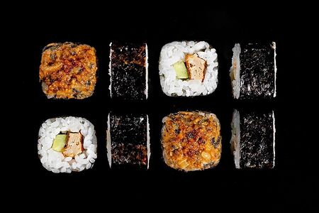 Запеченный острый с угрём