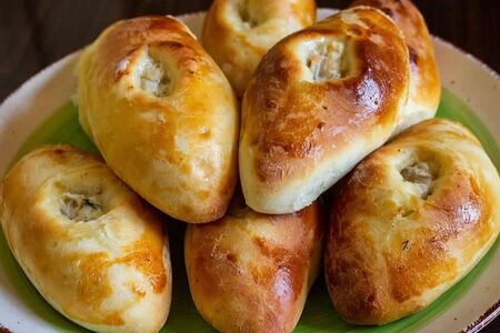 Расстегай с капустой и грибами