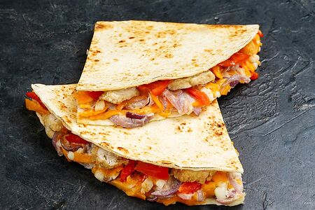 Кесадилья с курицей