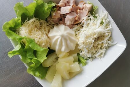 Салат Курочка с ананасом