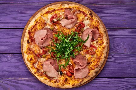 Пицца с ростбифом