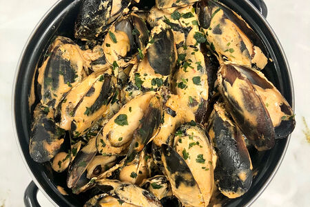 Мидии в соусе том ям