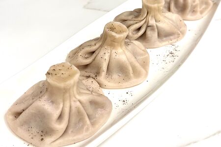 Хинкали из свинины и говядины