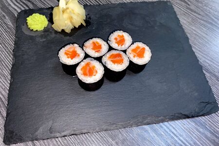 Классический с лососем