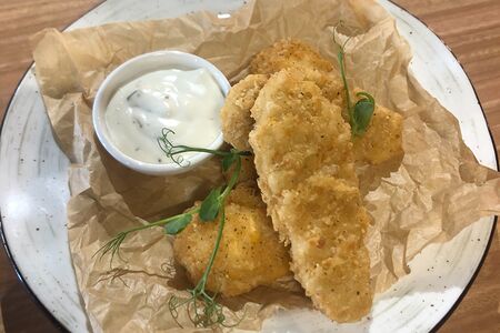 Стрипсы куриные в панировке