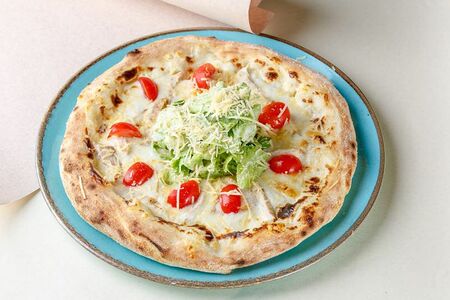 Пицца Цезарь с курицей