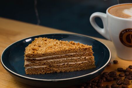 Торт Медовик