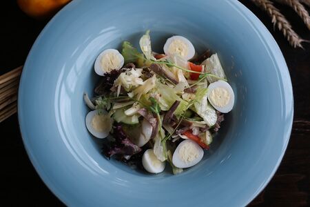 Говяжий язык с овощами