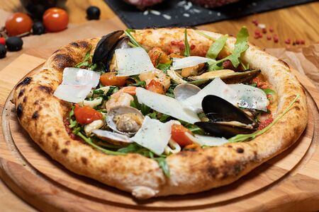 Пицца с морепродуктами