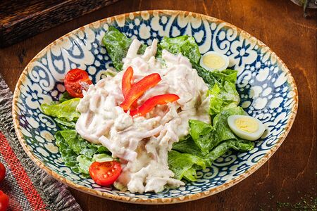 Теплый салат Тавук