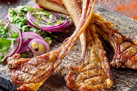 Корейка барашка на косточке