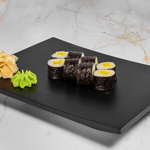 Ролл с маринованной редькой