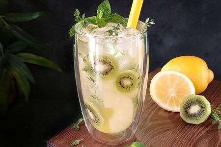 Коктейль Киви-ананас