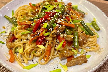 Вок с курицей