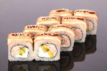 Ролл Лосось-гриль темпура