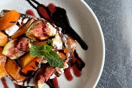 Бриошь с хурмой