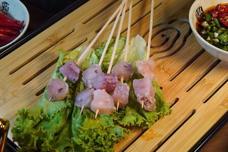 Мини-шашлычки из бычьего корня