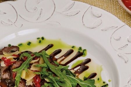 Тальята с выдержанным базиликом, пармезаном