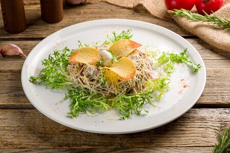 Салат перепелиное гнездо