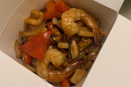 Вок морепродукты с рисом